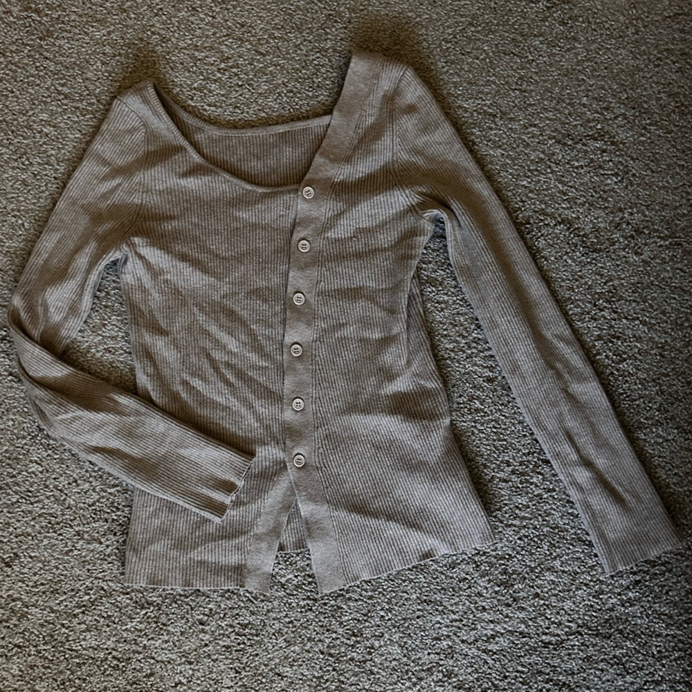 Women's Gray Ribbed Cardigan - Picture 2 of 5